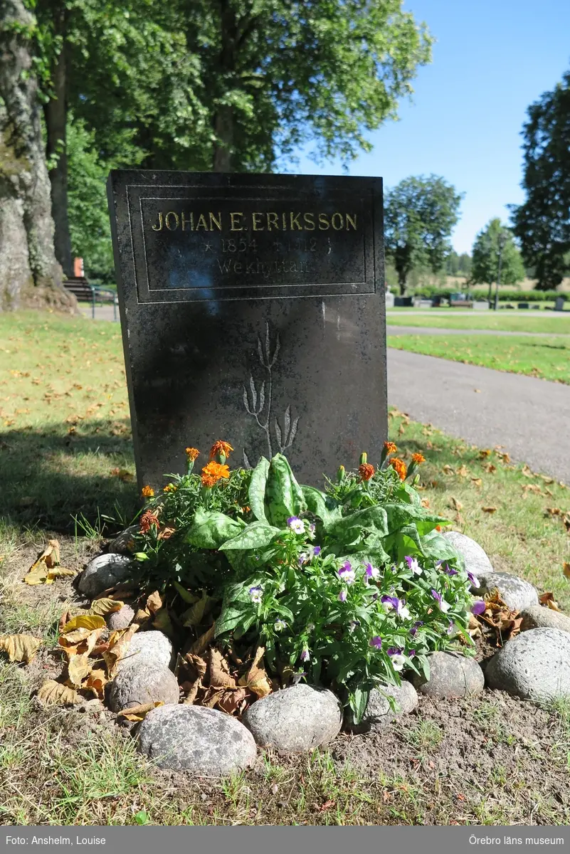 Kvistbro kyrkogård Inventering av kulturhistoriskt värdefulla gravvårdar 2017, Kvarter Nya E.