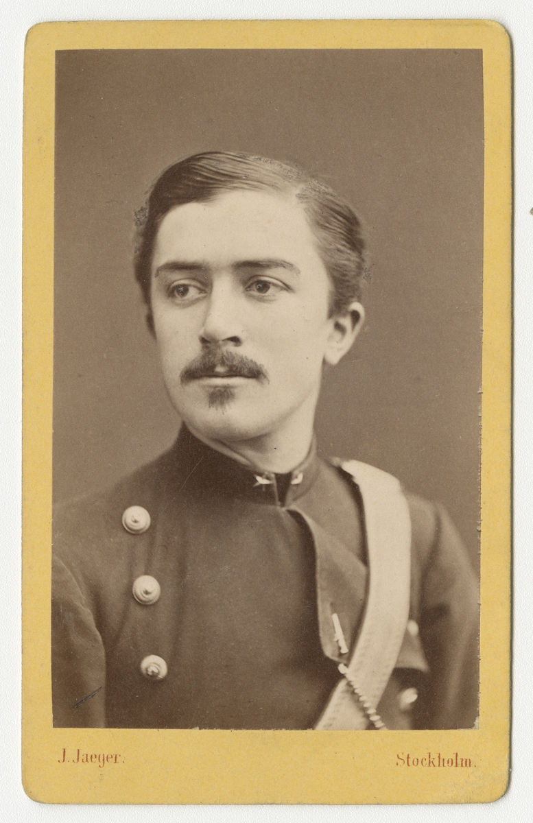 Porträtt av Carl Hyltén-Cavallius, underlöjtnant vid Wendes artilleriregemente A 3.