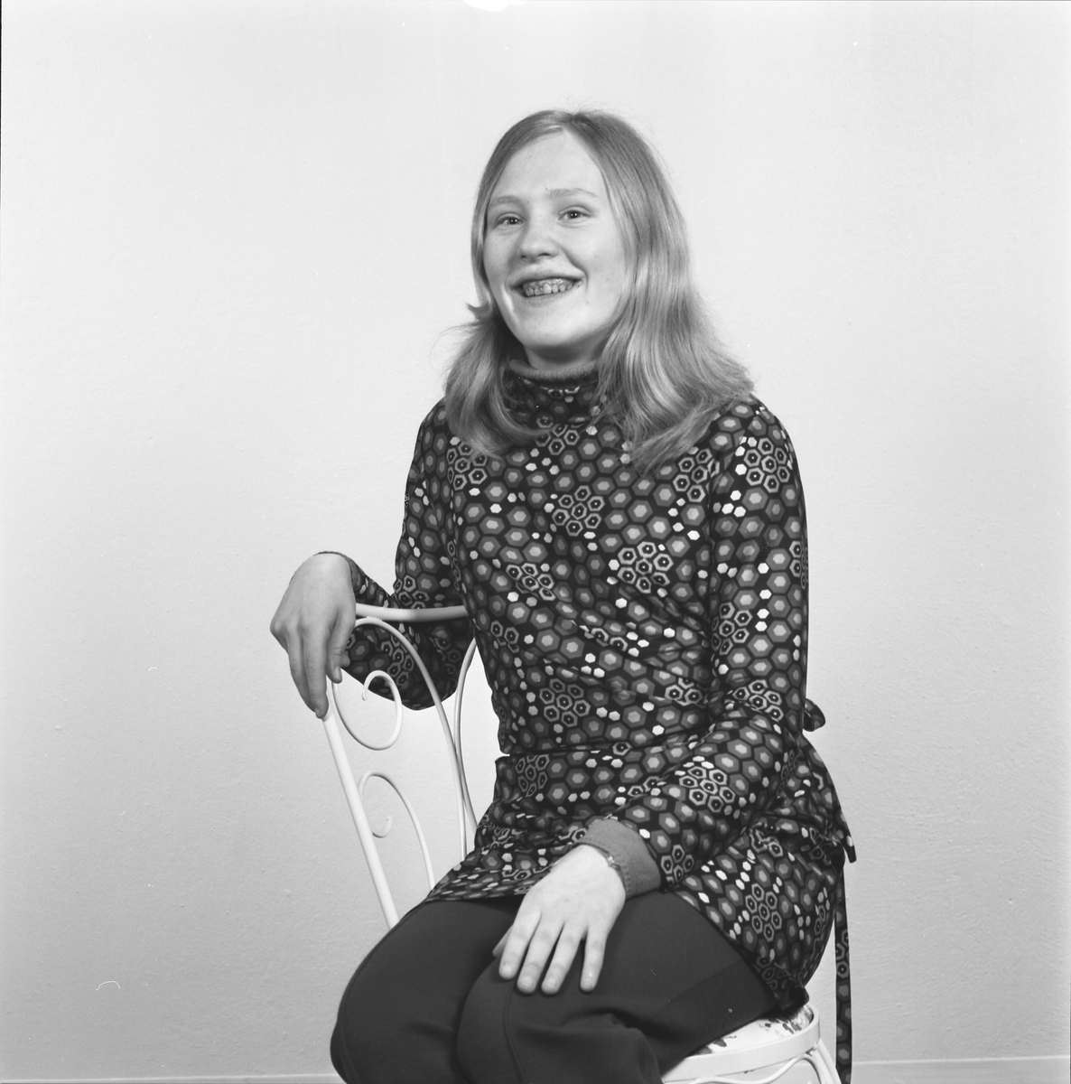 Portrett. Ung kvinne. Bestilt av Jorunn Ommundsen. Sørhaug