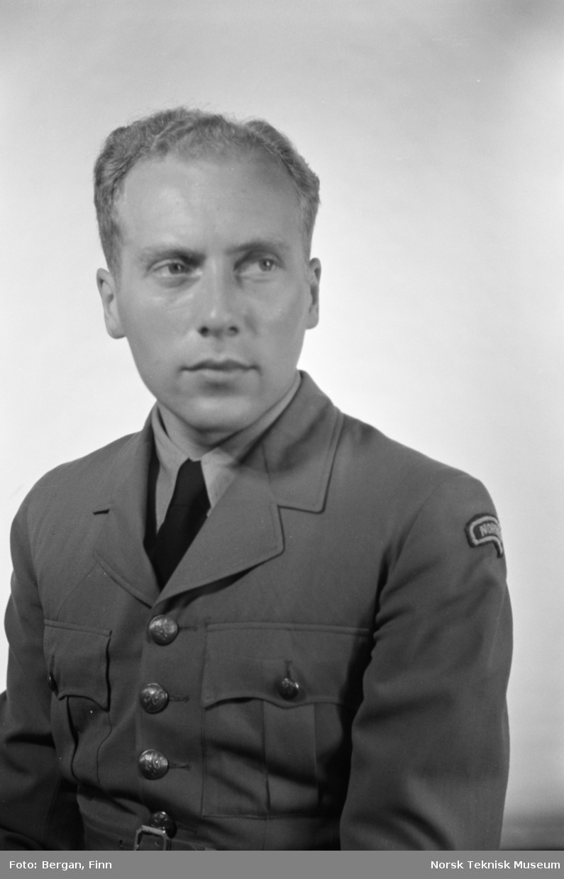 Portrett av person i uniform