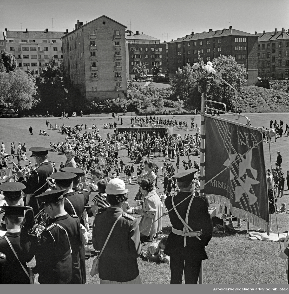 Sagene skoles musikkorps arrangerer musikkstevne i Ila-dalen. 11.06.1967.