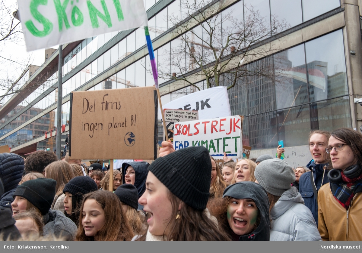 Arktis, klimatstrejk, skolstrejk, Fridays for future, skolungdomar tågar från Sergels torg till Mynttorget, Greta Thunberg är på plats