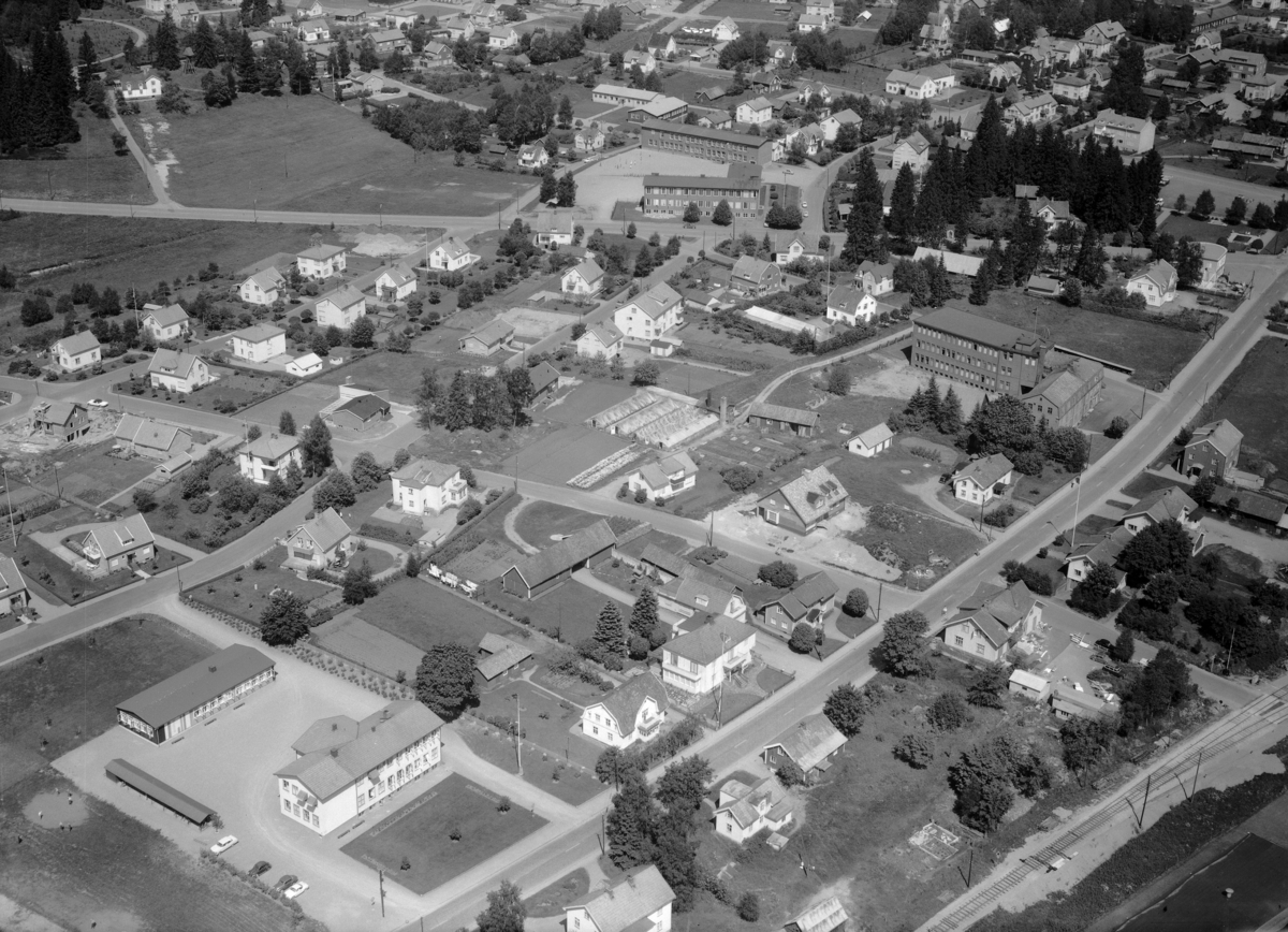 Flygfoto över Smålandsstenar i Gislaveds kommun, Jönköpings län. Nr 1130/1961