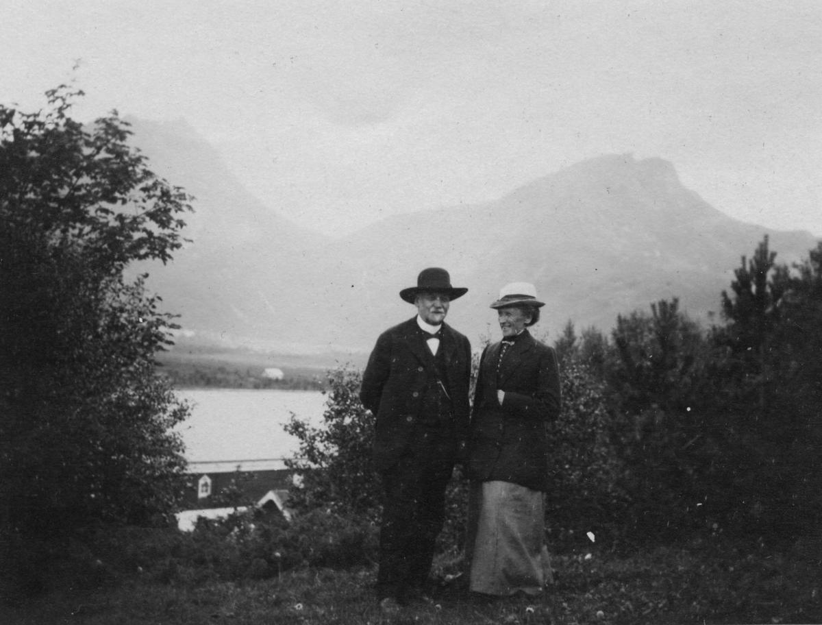 Jacob og Lydia Jakobine Walnum, Svanviken, 1918.