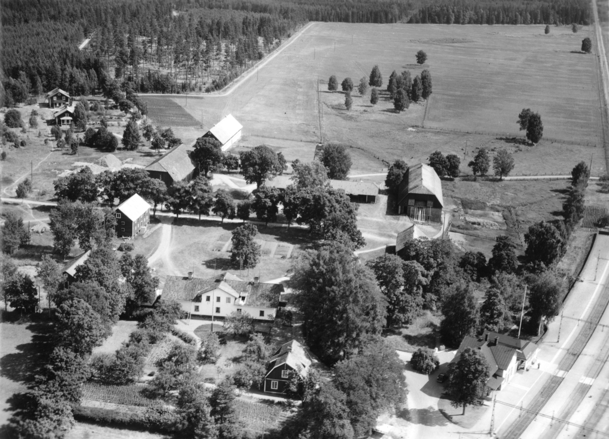 Flygfoto över Orrskog, Söderfors socken, Uppland 1948