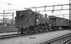 Damplokomotiv type 32b nr. 14 i skiftetjeneste på Oslo Østba