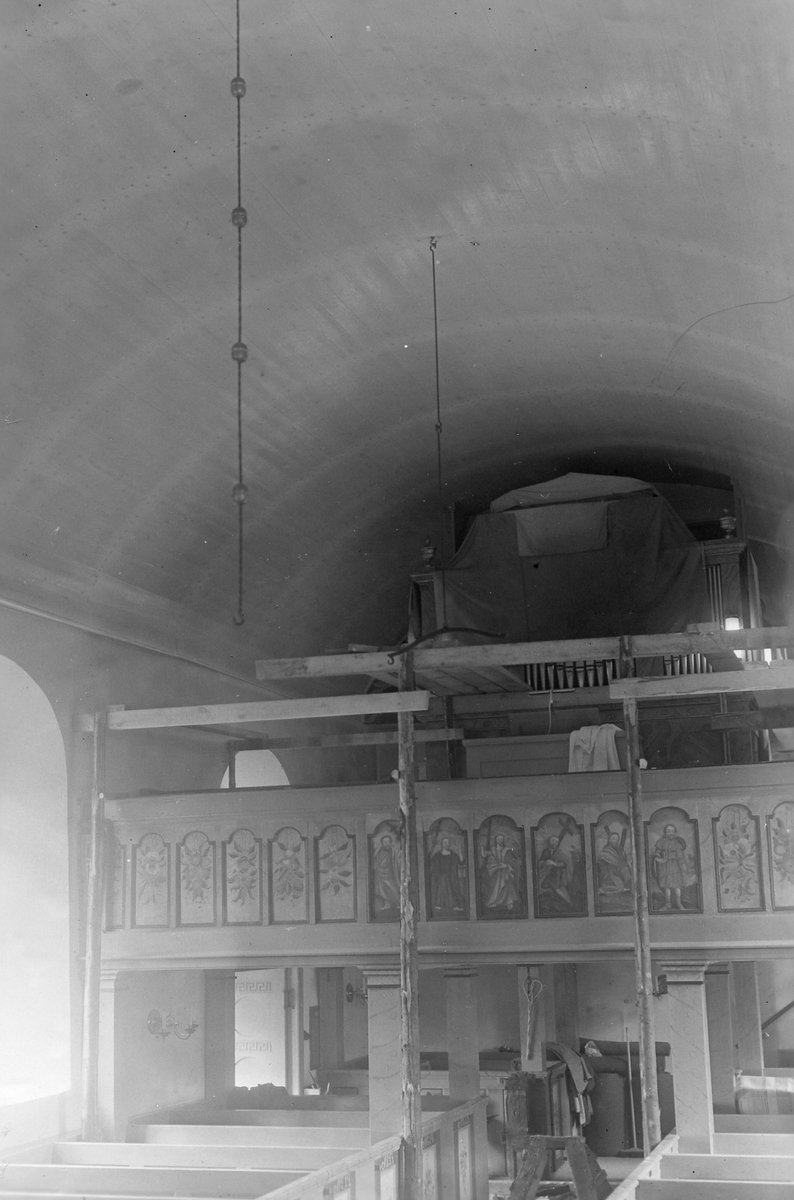 Abilds kyrka. Taket före behandling 1953. Konservator Thorbjörn Engblad, Alingsås.