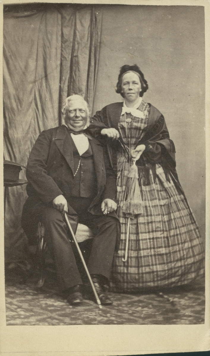 Sjökapten Ljungberg med fru.