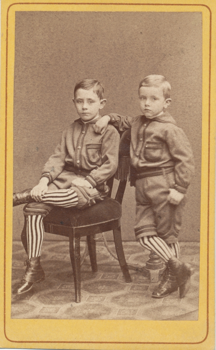 Paridon och Gustaf von Horn, Adéle Rettigs äldsta gossar.
