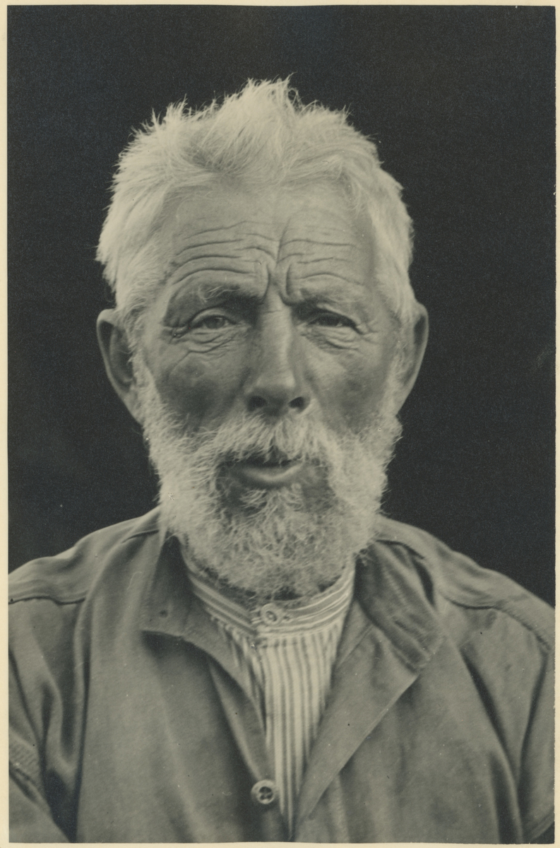 Portrettfoto: Johs. Johansen (1863-1938), bryggeformann.