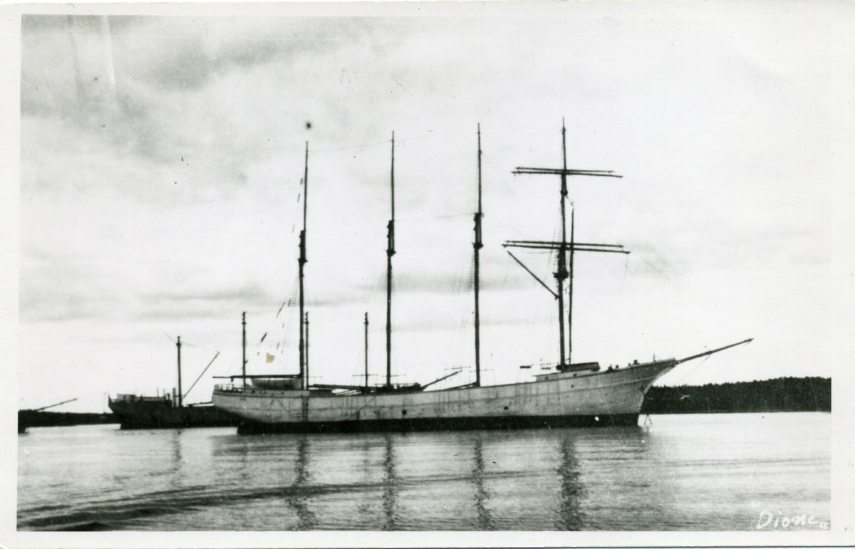 4-mastade skonertskeppet Dione ägdes av Gustaf Erikson 1934-1939.