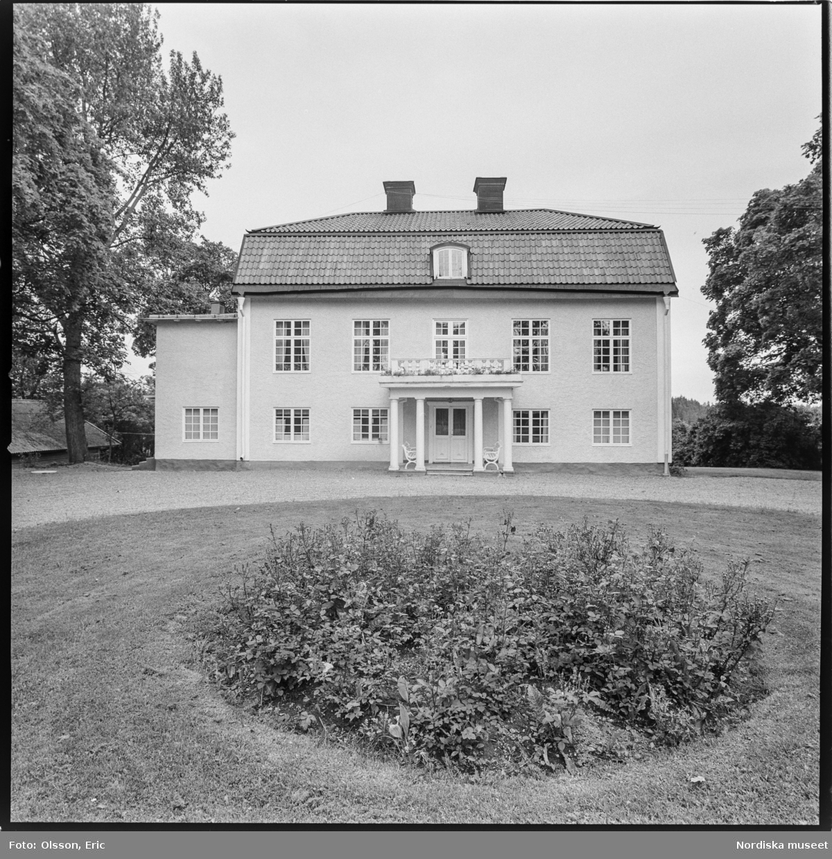 Exteriör av Berga herrgård vid Berga slott, Västerhaninge socken, Södermanland.