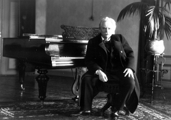 Prot: Edvard Grieg Ved Pianoet 11/12