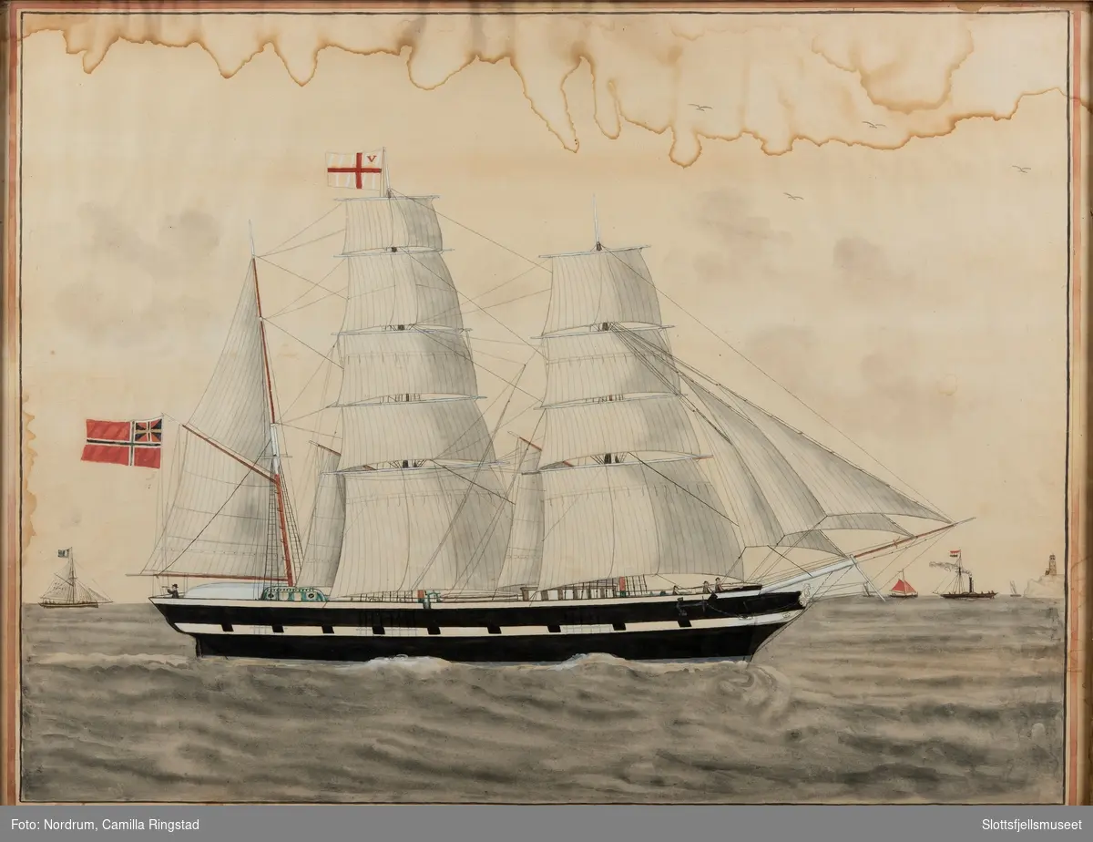 Bark VALKYRIEN,
Skuta (bark) seiler mot høyre. Sildesalat. En dampbåt i bakgrunnen til høyre og en seilbåt til venstre.