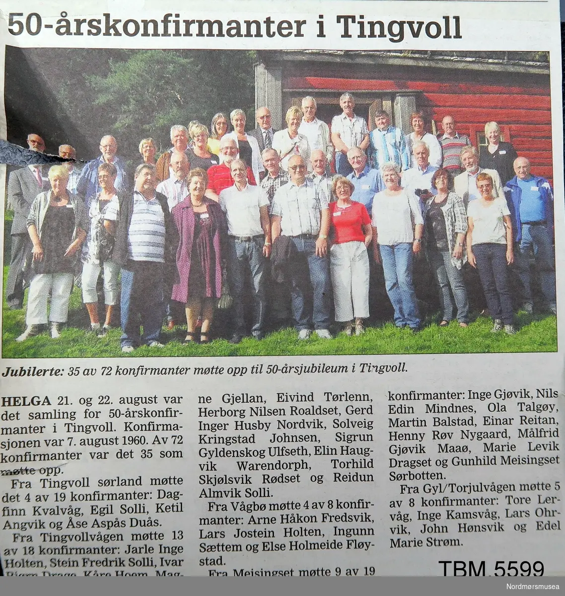 Bilde av 7. klasse Tingvollvågen skole 1960.
18 elevar somalle er namngitt på baksida av bildet.