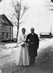 Brudeparet Margrethe og Joakim Sverdrup, gift 06.01.1906. Ma
