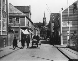 Storgata sett østover. .Bakeri Konditori, Thf Kildal