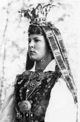 "Brura på Nordhaug".."Synnøve Solbakken" ..(Se Romsdal Sogel