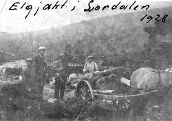 Elgjakt i Lordalen, 1928.