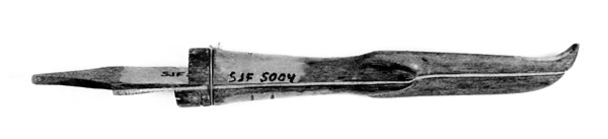 Fra knivmakerverkstedet til Lutnes (1890-1975). 