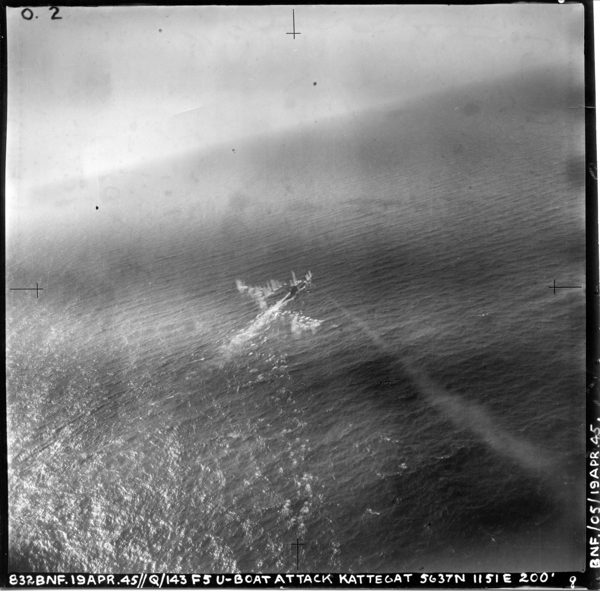 Banff Strike Wing angriper en ubåt i Kattegat, 19. april 1945.