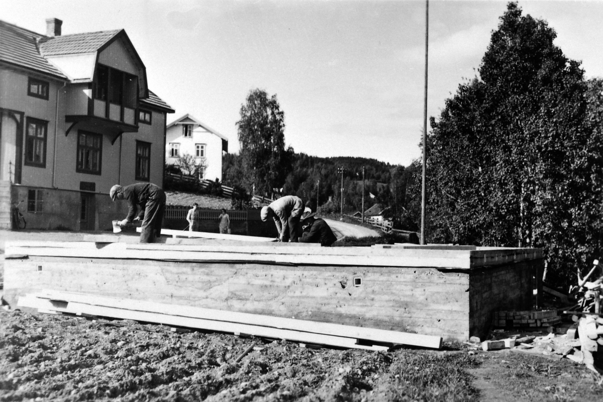 Ringsaker Blad bygges, "Grafia" ved Åsmarkvegen, Moelv. 1937-38.