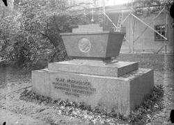 Avsløring av professor Olaf Nordhagens gravsted på Domkirkeg