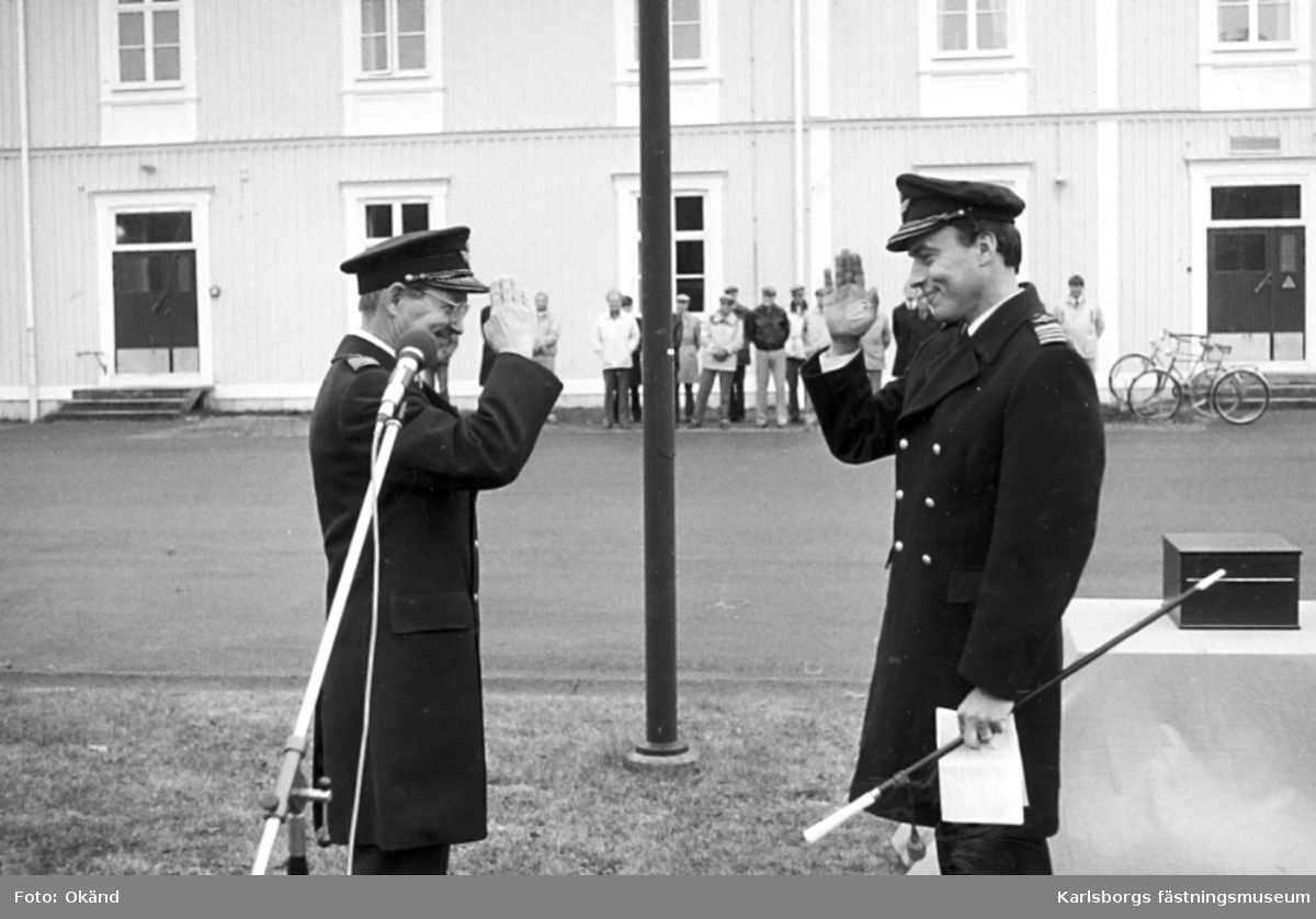 Karlsborg, 1986. Chefsbyte. Från vänster överste Hovgard, överste Tode.