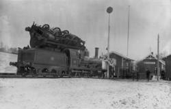 Hovedbanens damplokomotiv nr. 11 på lokomotiv nr. 36 etter k