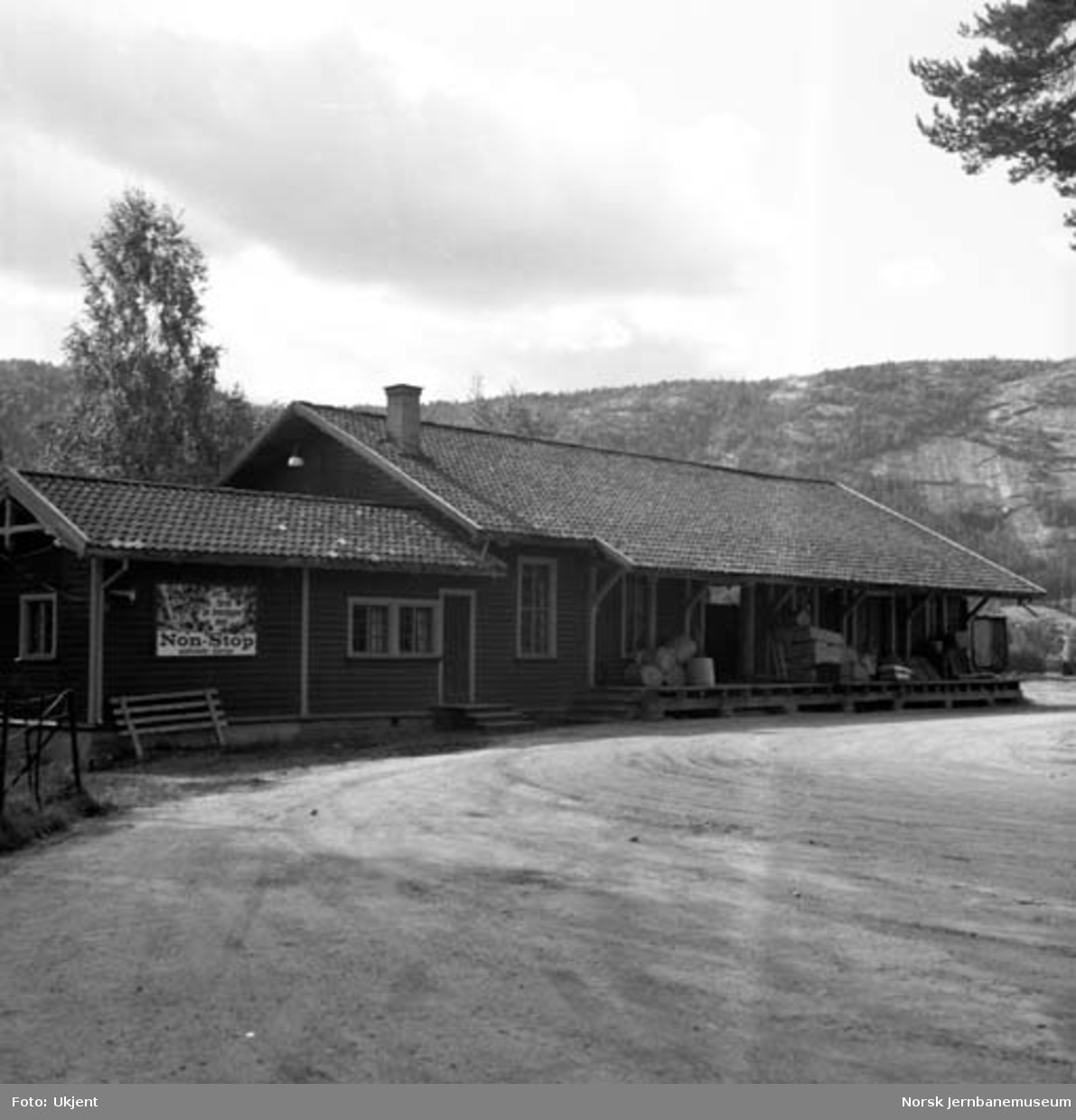 Byglandsfjord stasjon : godshus