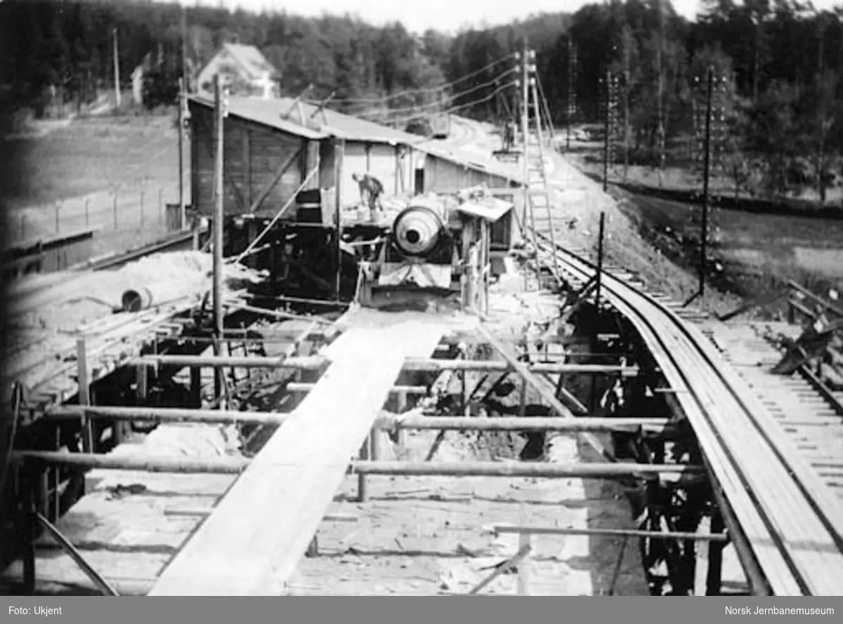 Drammenbanens omlegging : Lysakerelva bru, oversiktsbilde