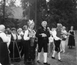 Bryllupsdrakt. Bryllaup.