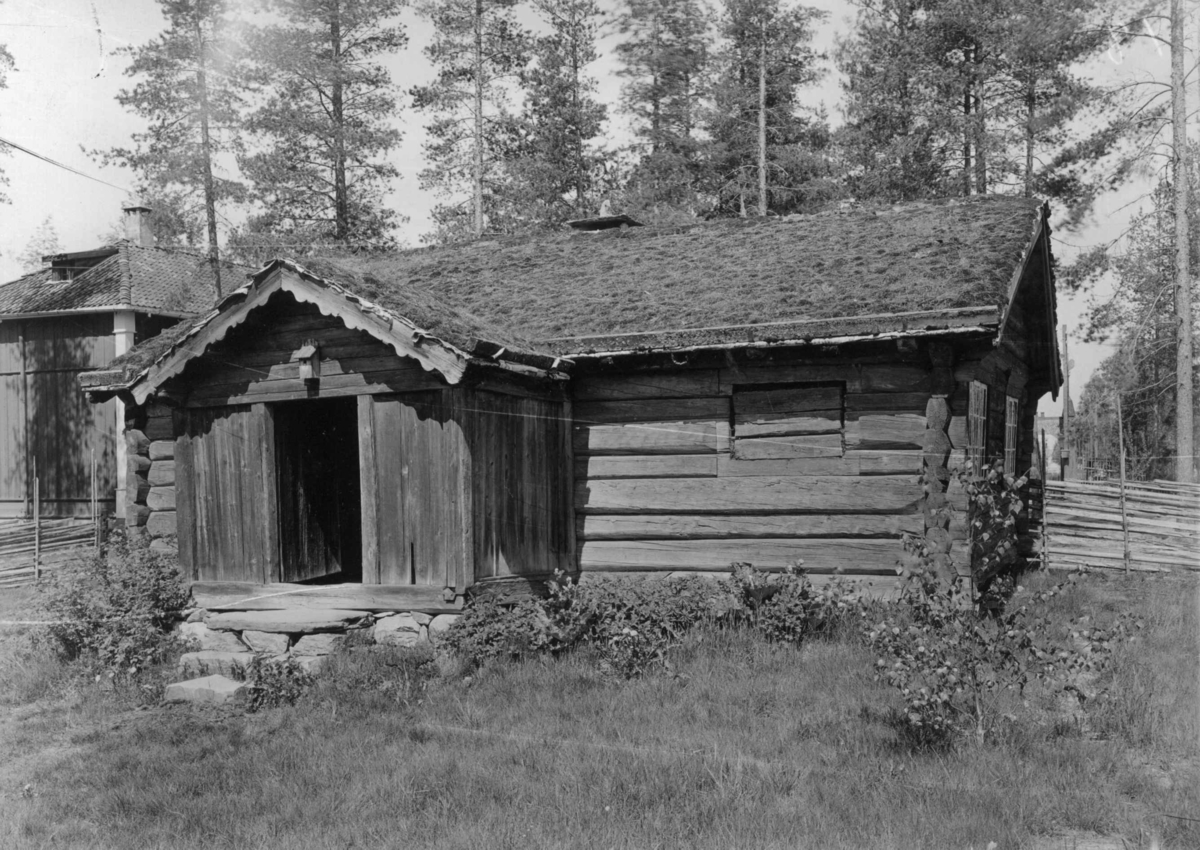 Hansmoen, Tynset, Nord-Østerdal, Hedmark 1927. Stue. Nå på Glomdalsmuseet.