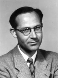 Portrett, fra 1952, av konservator Knut Kolsrud.