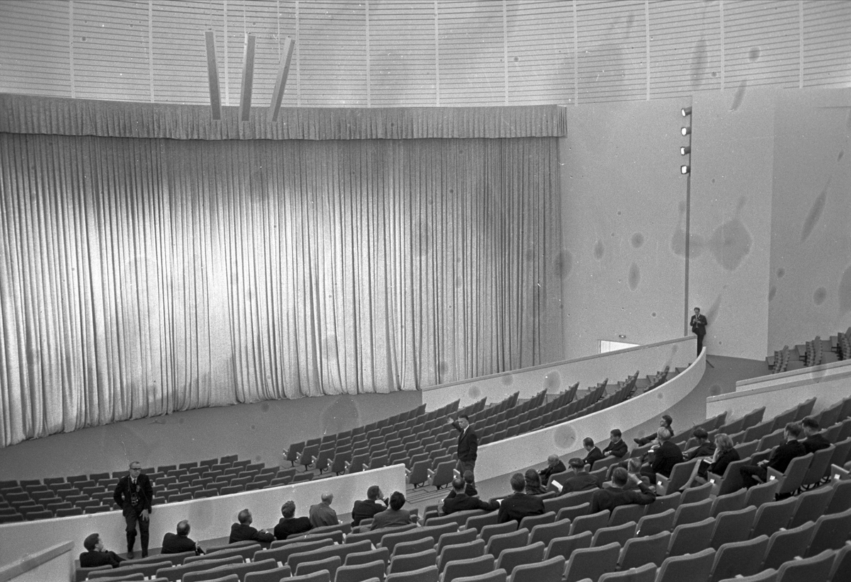 Serie. Colosseum kino, Oslo. Kuppel og interiør etter gjenoppbygging.