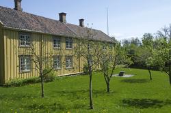 Hovedbygning fra Stiklestad Vestre i Verdal, Trøndelag, med 