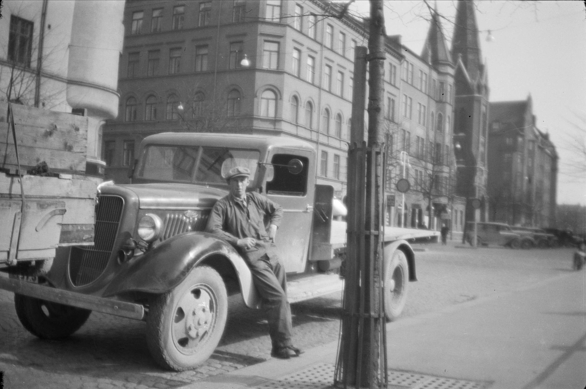 Åkare på gata i Stockholm, 1940 - 50-tal