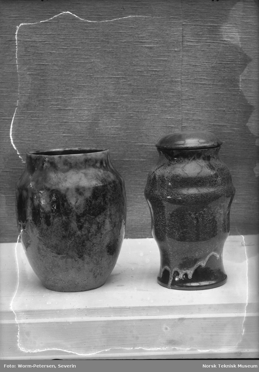 To krukker i keramikk, 1914