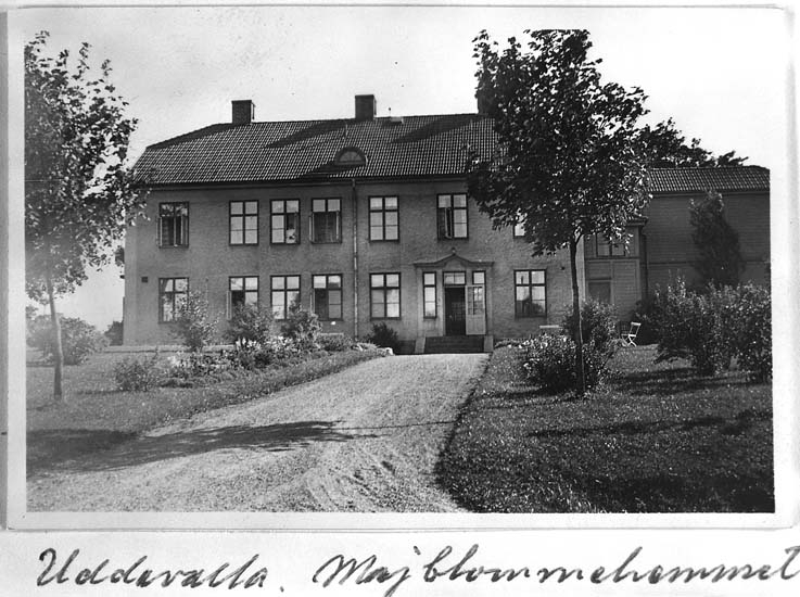 Enligt text på fotot: "Majblommehemmet sept 1938".