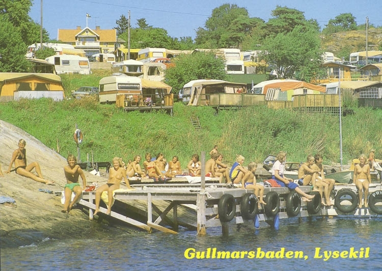 "Lysekil. Gullmarsbaden, ett naturskönt bad- och campingområde".