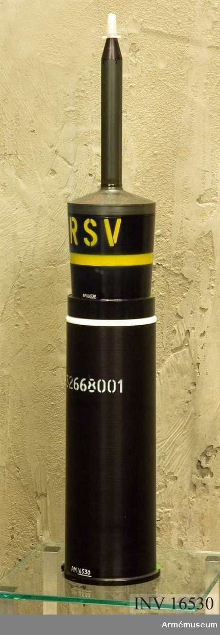 8,4 cm patron m/1948 B med spårljuspansarspränggranat m/1956 B och ögonblickligt högkänsligt spetsanslagsrör m/1959 (ö hk sar m/59), till granatgevär m/1948.

Granaten märkt: RSV (Riktad sprängverkan) 67, grön rand. Färgmärkning gul rand (indikerar skarp). Patronhylsan märkt: 32668001, grön rand Åskåd M 4970-844011.