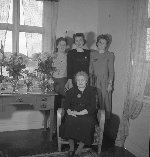 Text till bilden: "Fru Sanna Grusell, Bansviksgatan 49. 1948.11.22"












i