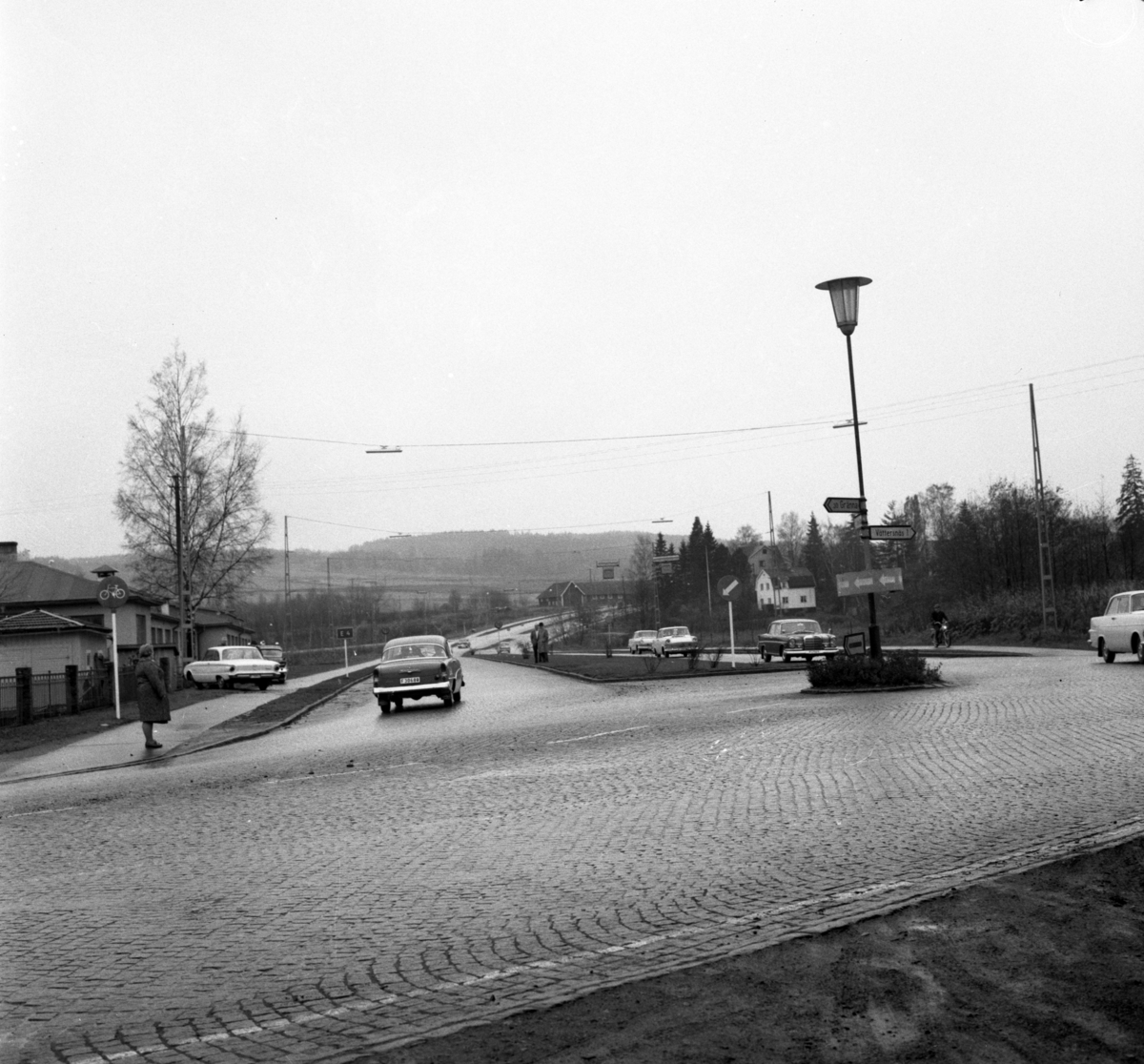 Bild tagen på Riksettan (numera E4) mot Öxnehaga i Huskvarna.