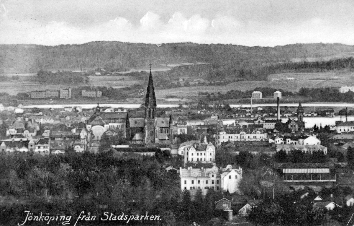 Utsikt över Jönköping från Stadsparken. Vykort skickat 1915.