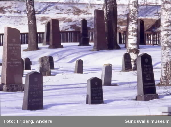 Den judiska begravningsplatsen som är inrymd på Gustav Adolfs kyrkogård.