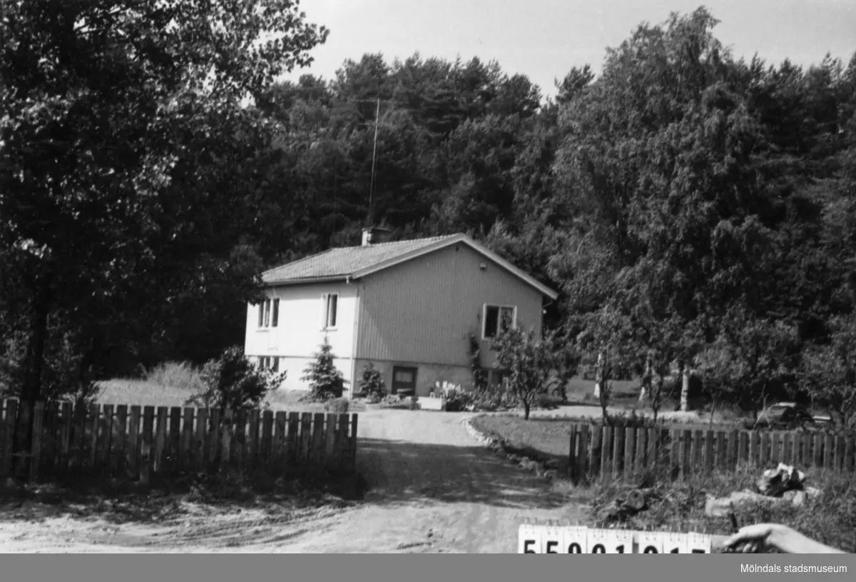 Byggnadsinventering i Lindome 1968. Gastorp 2:88.
Hus nr: 559C4017.
Benämning: permanent bostad.
Kvalitet: mycket god.Material: trä.
Tillfartsväg: framkomlig.
Renhållning: soptömning.