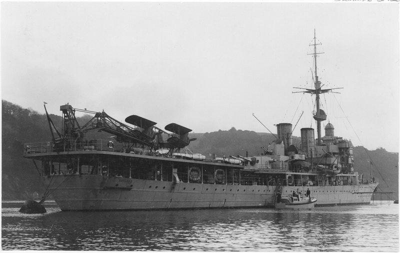 Flygplanskryssaren Gotland i Dartmouth 1936.