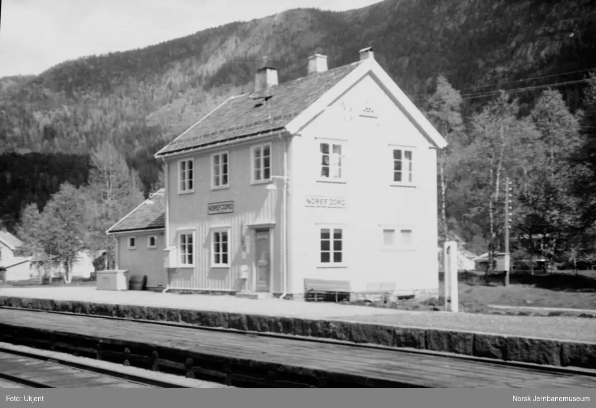 Norefjord stasjonsbygning