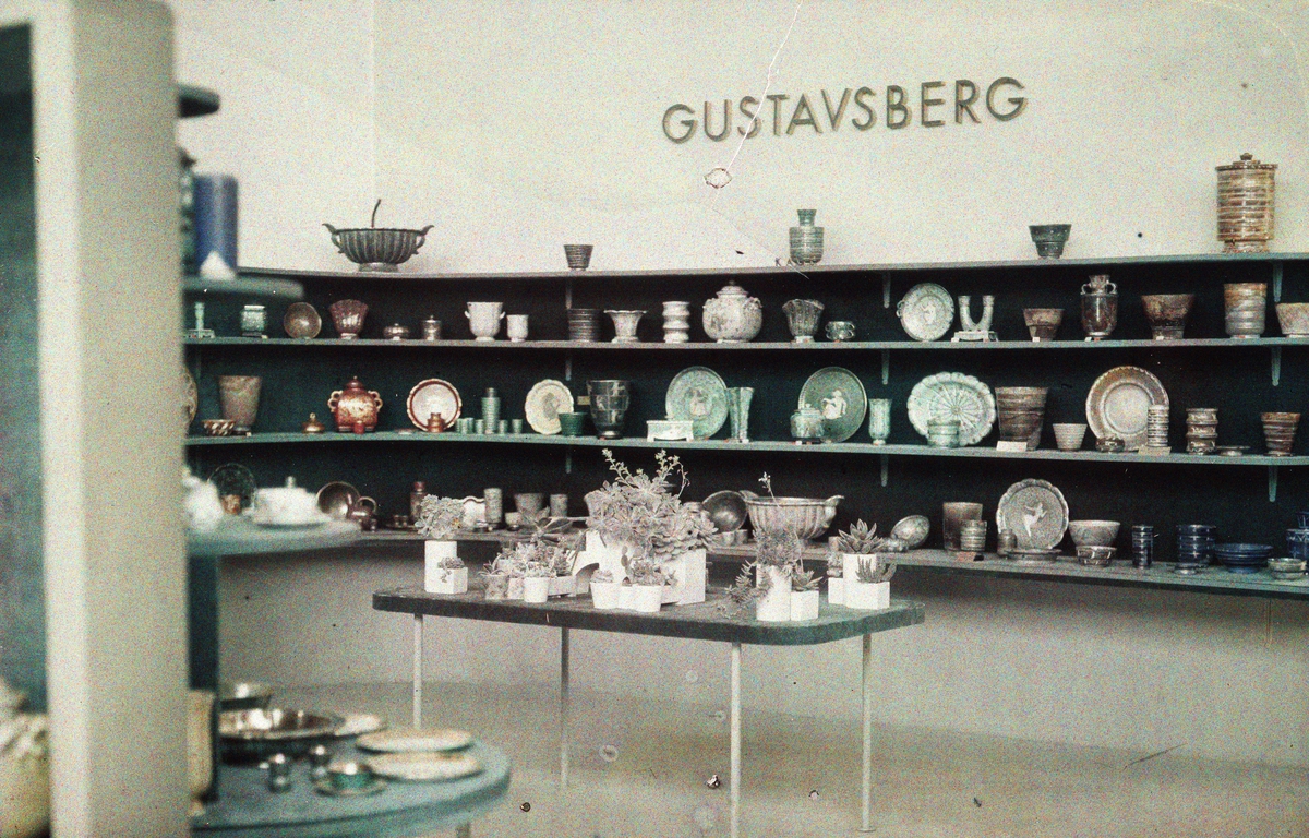 Hall 16: Keramik. Gustavsbergs porslinsfabrik.
Stockholmsutställningen 1930