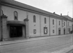 Røde Mølle kino. Eksteriør.